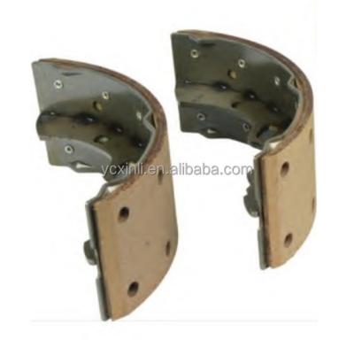 China Semi-metallic Best price high quality Auto parts Brake Shoes MC889515 for MITSUBISH I Canter FN6722 for sale