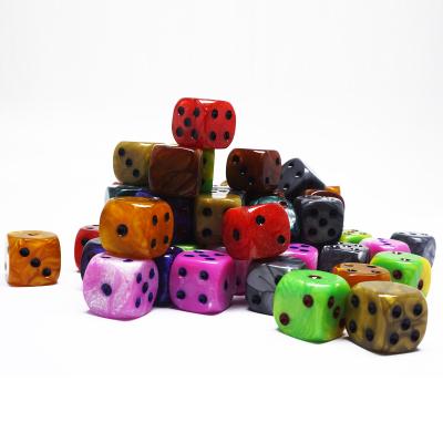 China Nontoxic. Eco - Friendly 6 Sided Standard 16mm Rounded Corner Yellow Color Dot Game Dice For Kids Game for sale