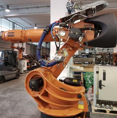 中国 Kuka Kr 500製造のハンドル500kgの大きく重い部品のための6つの軸線のロボット腕 販売のため