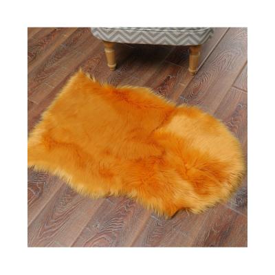 China Cozy White Artificial Fur Non-Slip Blankets Faux Fur Blanket Carpet Baby Bedroom Rug for sale