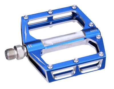 China Ultra Light BMX Gear Pedal Extruded CNC Machined For Aluminum Bike Pedal for sale