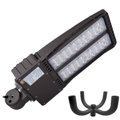 China 4000K UL DLC Wall Mounted Parking Lot Lights 200W WSD-SB20W27 5 Years Warranty for sale