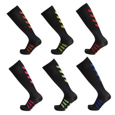 China Compression Antibacterial Knitted Sports Socks For Men And Women Fitness Training for sale