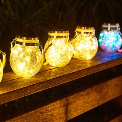 China Solar Mason Jar Lights Hanging Solar Crackling Glass Ball Jar Lights for Yard Garden Lawn Decorative Solar Jar Lights for sale