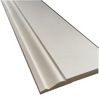 中国 Eco - Friendly Solid White Primed Pine Wood Gypsum Skirting 販売のため