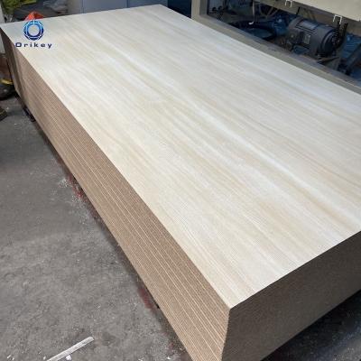 China 1220*2440mm traditional melamine faced MDF board or particle board from Chinese factory with attractive price for sale