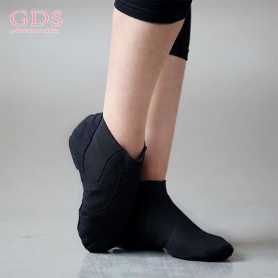 China Modern Slip On Black Stylish Canvas Dance Shoes Boots for sale