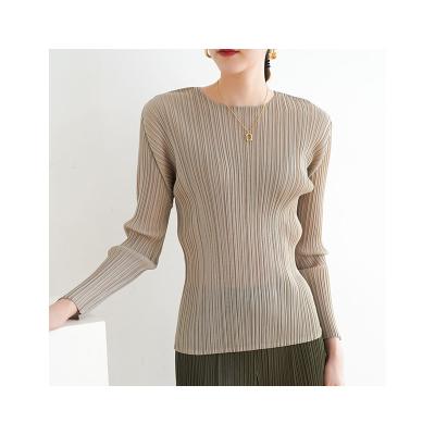 China New 2022 first round neck long-sleeved top T-shirt spring pleated breathable temperament round commuter basing shirt for sale