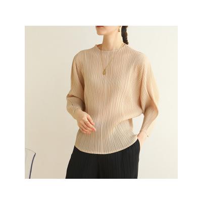 China Anti-wrinkle factory direct supply autumn and spring new Miyake pleated fashion bat-sleeved loose push-up slim long-sleeved shirt T-shirt for sale