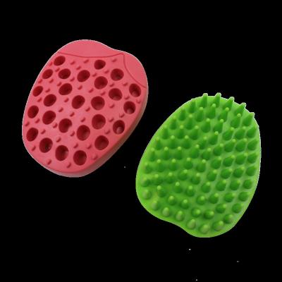 China Sustainable TPR Strawberry Shower Bathing Massage Pet Hair Grooming Dog And Cat Brush for sale