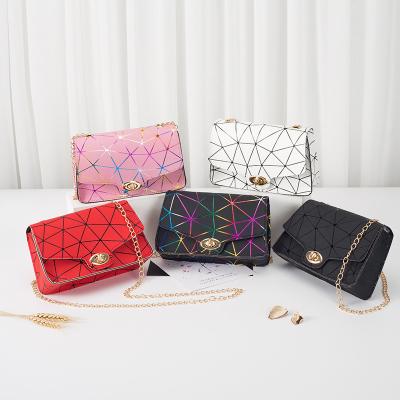 China 2021 New Fashion Square Bag Chain Elegance Women Small Messenger Bags for sale