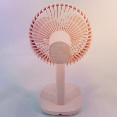 China 6 Inches Usb Powered Table Fan 1 Pounds With Built In Lithium Batteries for sale