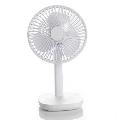 China Remote Control Table Top Rechargeable Fan 300 Times Cycle Life for sale