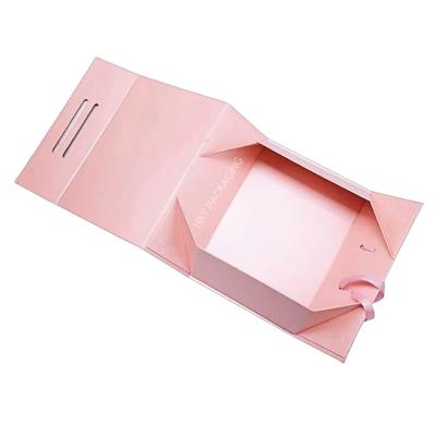 China Luxury White Cardboard Clothes Scarf Towel Footwear Packaging Folding Box With Magnet For Storage And Transportation for sale