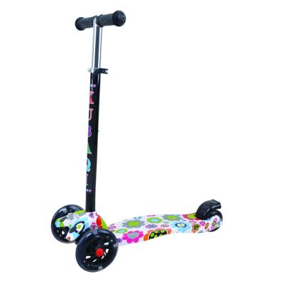 China Foldable Kids Kick Foot Scooter With Fleshing Wheels for sale