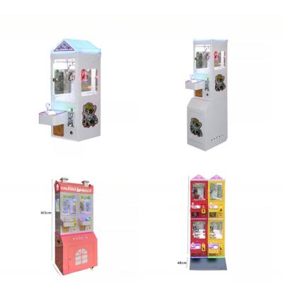 China Dreamland Coin Operated Small Toy Claw Crane Machine Cheap Matel Mini Claw Candy Machine for sale