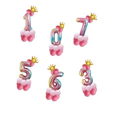 China Toy New Gradient Number Crown Birthday Party Promotional Foil Balloon 32 Inch Movie Number Foil Balloon for sale