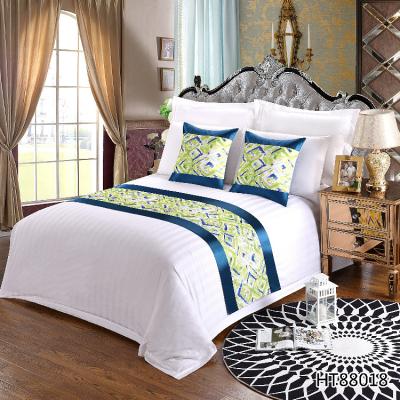 China Decorative Jacquard Hotel Bedding Sets Bed Runner Set for sale