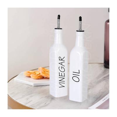 China Cover Oil & Vinegar Jar Ceramic Kitchen Cooking Tools Olive Oil / Soy Sauce / Vinegar Condiment Storage Ceramic Dispenser Bottle for sale