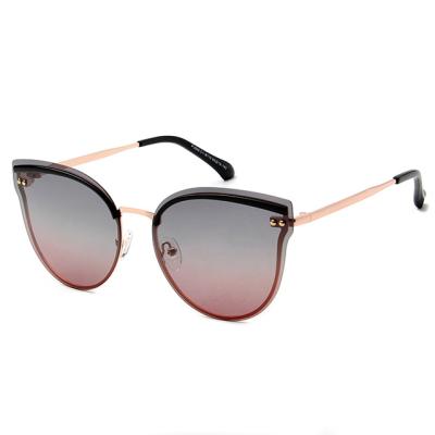 China Fashion Sunglasses 2020 New Luxury Oversized Metal Cateyes Sunglass Women Polarized Sunglasses for sale