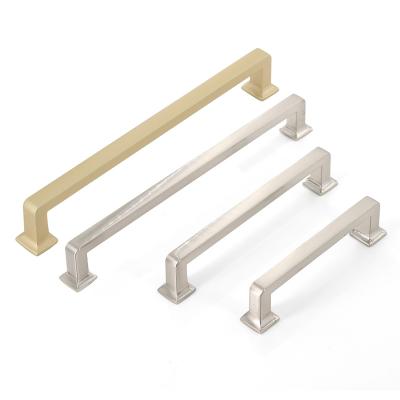 Cina RE-1008 New Arrival Furniture Handle Cabinet Handles Color Zinc Alloy Modern Gold Silver Kitchen Cabinet Hardware Pulls in vendita