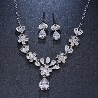 China Fashion Zircon Flower Necklace Drop Necklace Dangle Earring Set Necklace Set Exquisite Jewelry Women for sale