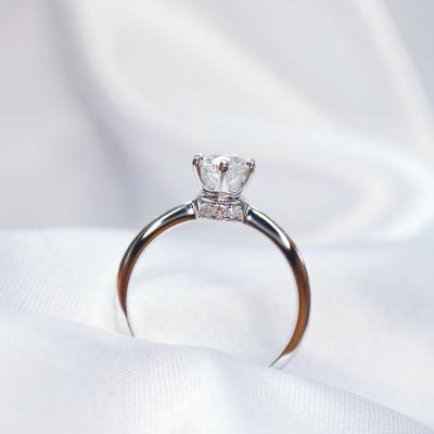 China FASHIONABLE Luxury Jewelry Engagement Tasty Diamond Ring 18k Gold for sale