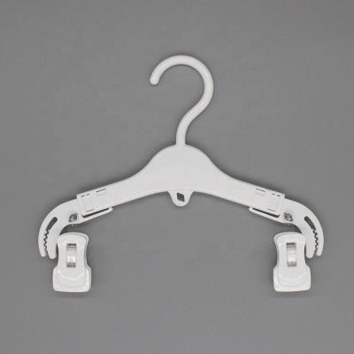 China Even modern popular staple kids clothes hangers non-slip laundry hangers in Europe for sale