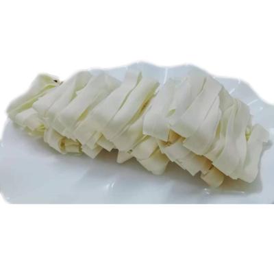 China Low-CARB Natural Delicious Fresh Dry Place Manual Long Noodles Outdoor Thin Cooked Noodles By Hand for sale