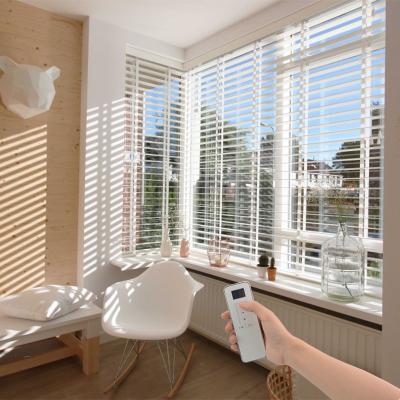 China Sun Shading Home Decor Elegant Wooden Venetian Blinds for sale