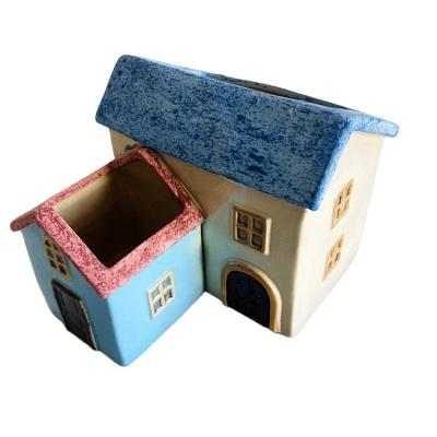 China Garden Decoration Yard Decoration Glazed House Shaped Ceramic Garden Bird Feeder For Home for sale