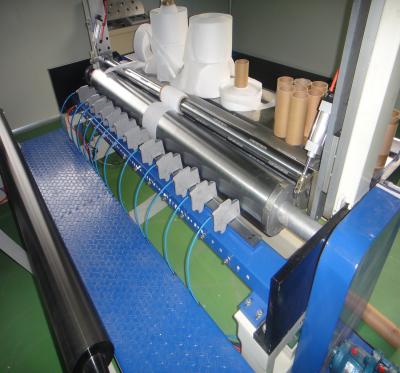 中国 High Speed ​​Automatic Nonwoven Fabric Slitter And Nonwoven Sheeter Slitter Manufacturer 販売のため