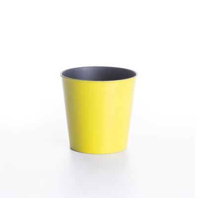 China Wholesale Recyclable Cheap Porch Light Yellow Round Growing Plastic Planter Pot for sale