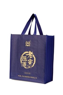 China Factory handmade man sewing non woven shopping bag for sale