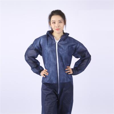 Cina Hot Sale PP Nonwoven Coveralls Dust Proof Waterproof Disposable Polypropylene Coveralls Breathable in vendita