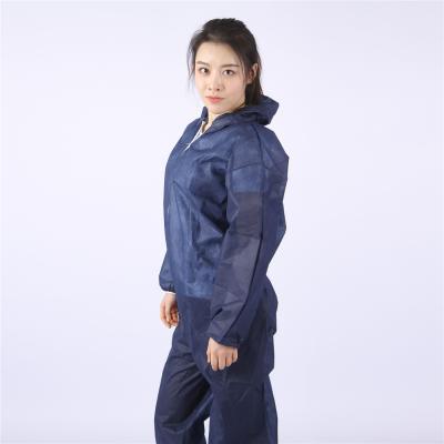 中国 Factory Direct Disposable Full Body Protective Coverall Breathable Waterproof Dust Proof Hooded Coverall SF 販売のため