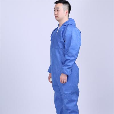 中国 Factory Direct Disposable Full Body Protective Coverall Breathable Waterproof Dust Proof Hooded Coverall SF 販売のため