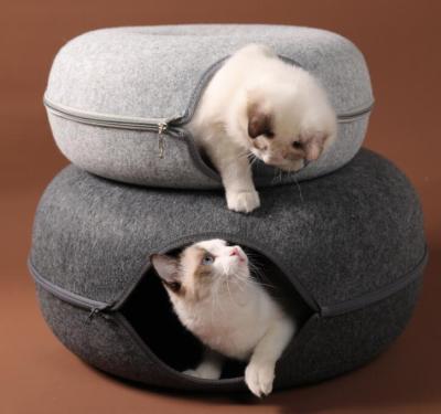 China Sustainable OEM Factory 60CM Washable Calming Dog Donut Felt Cat Tunnel Bed for sale