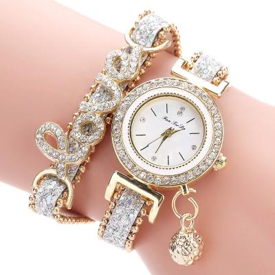 China 2021 SY LOVE Exquisite Hot Selling Ladies Quartz Wrist Watch Non-Specific Pendant Bracelet Set Fashion Gifts for sale