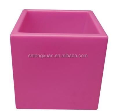 China Aluminum Rotatioally Led Flower Pot Mold for sale