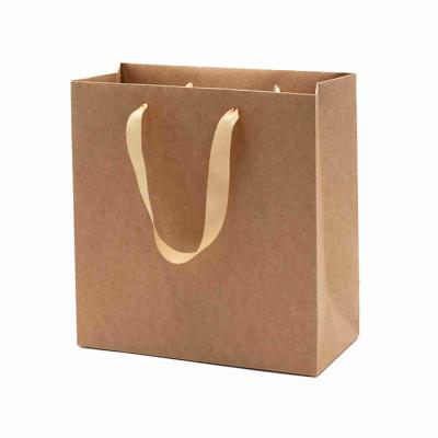 China freundliches Geschenk-kakifarbige Brown-Kraftpapier-Einkaufstasche-Masse 250gsm 300gsm Eco zu verkaufen