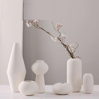 China Beautiful large Nordic modern white ceramic flower vase for home decor for sale