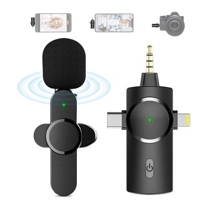 China Professional Wireless Microphone 2.4G Lavalier Conference Microphone 3 in 1 Plug and Play Lapel Mini Mic for TikTok YouTube Facebook Live Stream Video Recording for sale