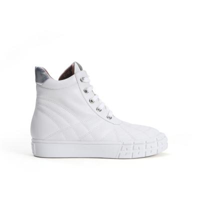 China New Fashion High Quality High Top Platform Women's Shoes Flat Round Toe Comfortable White Casual Sneakers for sale