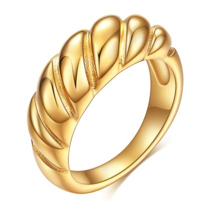 China 316L Ring Men Women Yin Yang 18K Gold Stainless Steel Chunky Ring Heart FASHION Titanium Steel Crescent Ring for sale