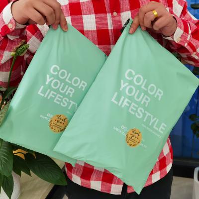 China Strong Adhesive LDPE Self Adhesive Matte Green Poly Mailers Mailing Waterproof Packaging Shipping Bags With Custom Logo for sale