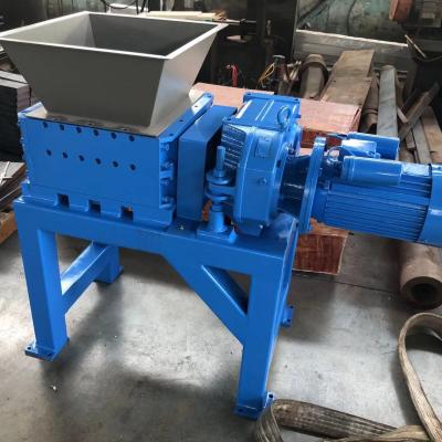 China Recycle 2021 300 Model Waste Plastic Wood / Metals / Rubber / Plastic / Cardboard Knife Box Chamber Machine Shredder Blade for sale