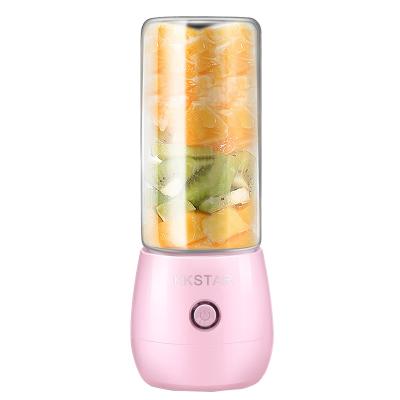 China 2021 New Design Car Personal Handheld Juicer Cup Stainless Steel Blade Cordless Juicer and Blender for sale