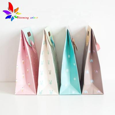 China Recyclable Custom Paper Gift Wig Packaging Kraft Paper Bag With Silk Handle for sale