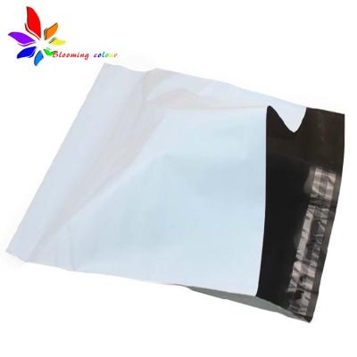 China Recyclable Custom Envelopes Plastic Mailing Bags With Self Adhesive Waterproof And Tearproof Mailing Bags for sale